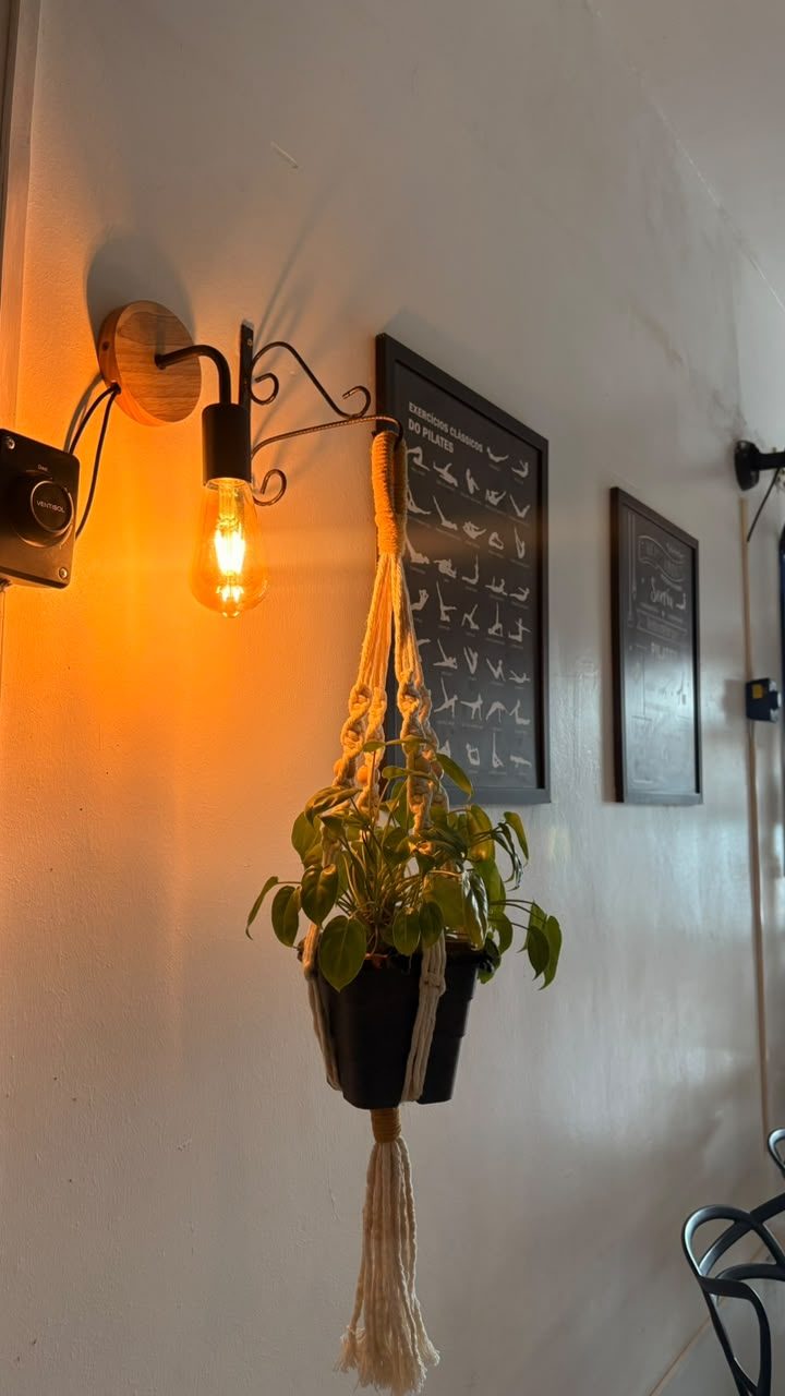 Detalhes decorativos e quadro de exercícios clássicos